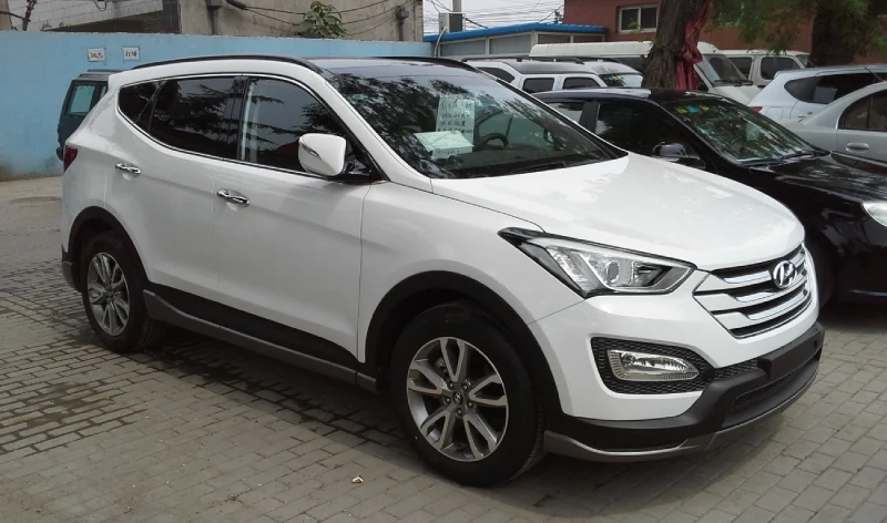 Pros and Cons of the 2014 Hyundai Santa Fe Sport